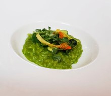 Thumbs/tn_YANG,YI-HSUAN.United Kingdom.Galvin La Chapelle (1).jpg